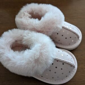 Cat & Jack Starry Toddler Slippers - Brand New w/o Tags